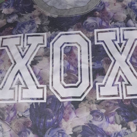 Aeropostale XOX Floral‎ Crop Sweatshirt Size Small - Picture 2 of 4